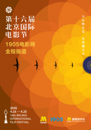 美女踩踏调教
