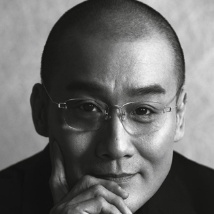 年轻的丈夫年轻的爸爸